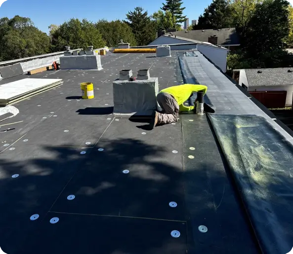 Commercial flat roofing, rounded