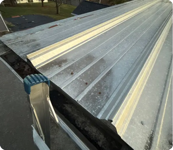metal roofing - rounded corners