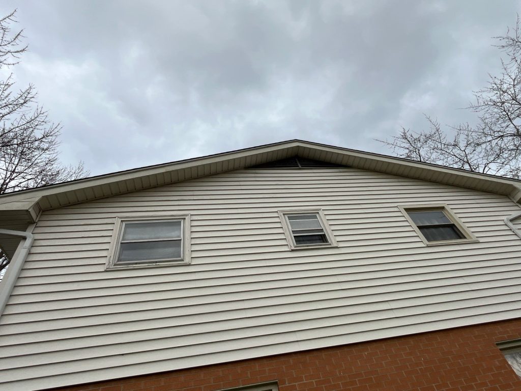 a photo of a house siding